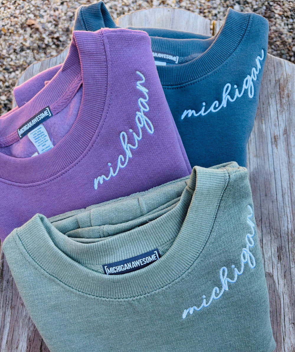 Women's Embroidered Collar Crewneck Sweatshirt